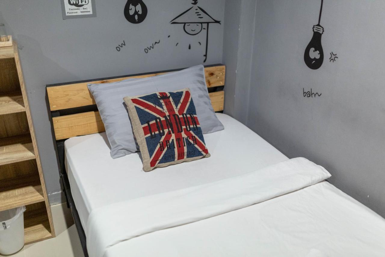 La Belle Nuit House Hostel Chiang Mai Luaran gambar