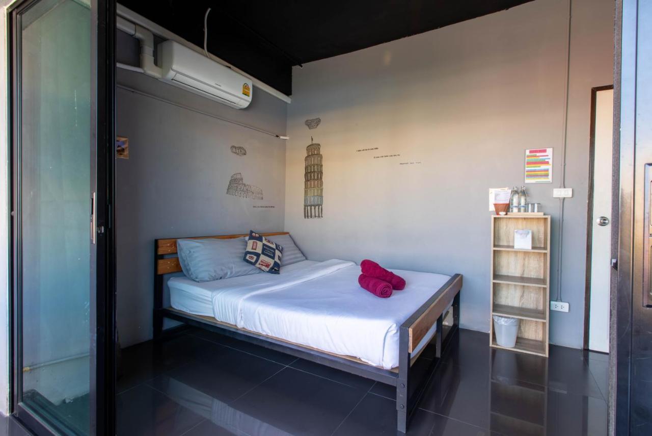 La Belle Nuit House Hostel Chiang Mai Luaran gambar