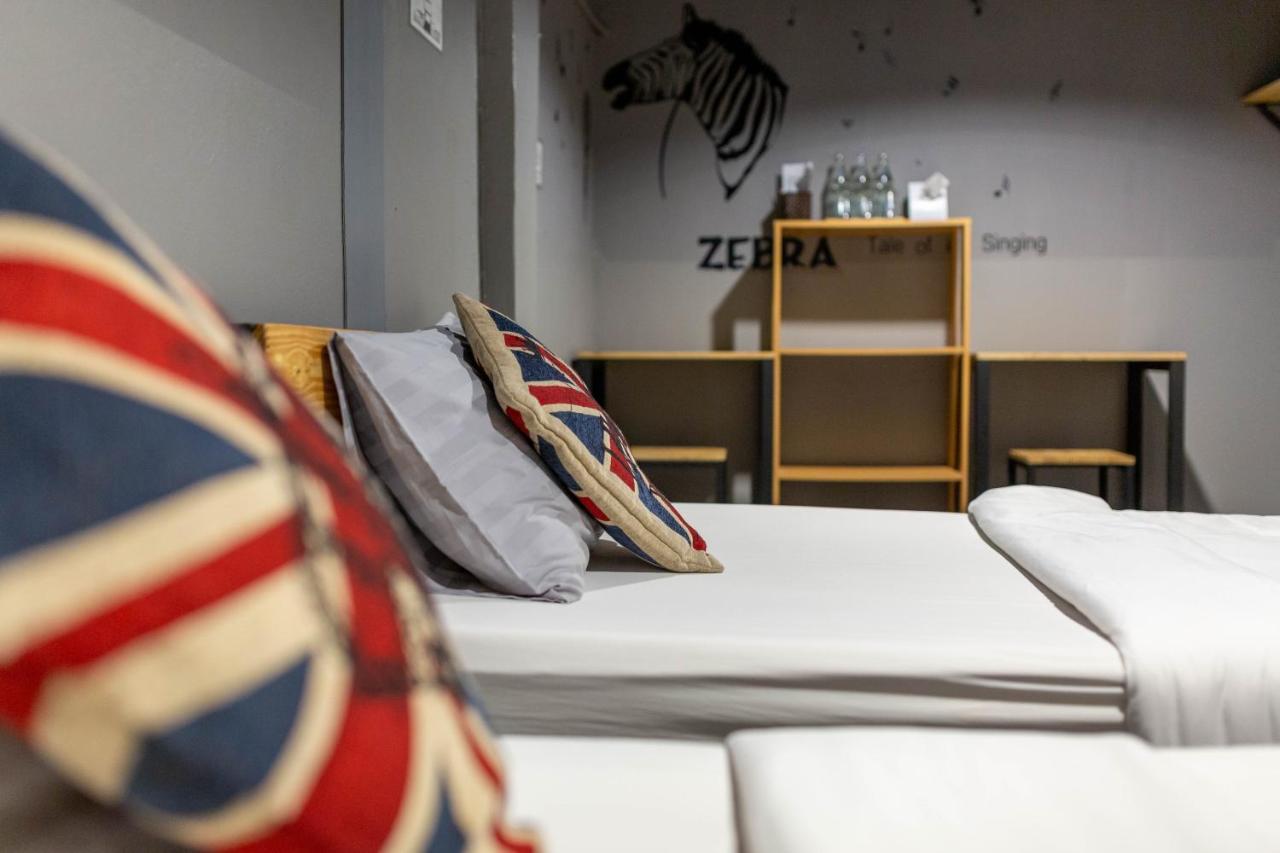 La Belle Nuit House Hostel Chiang Mai Luaran gambar